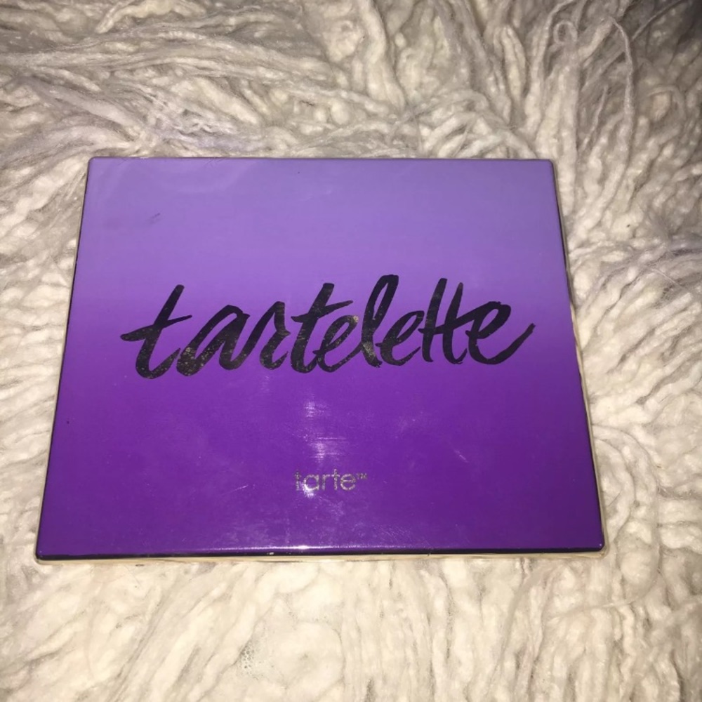 Tarte Amazonian clay palette